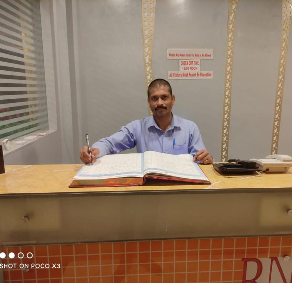 Hotel Gokul Raj By Wb Economy , Madhubani Esterno foto